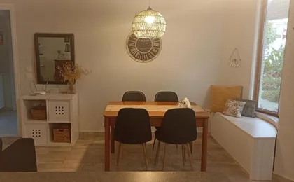 Charming Garden Apartment
