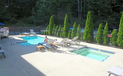 Admiral's Inn Resort