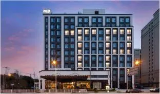 Shanghai Hongqiao Necc Glory Hotel