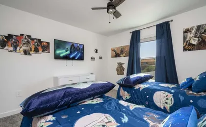 Bright Modern Home @storey Lake