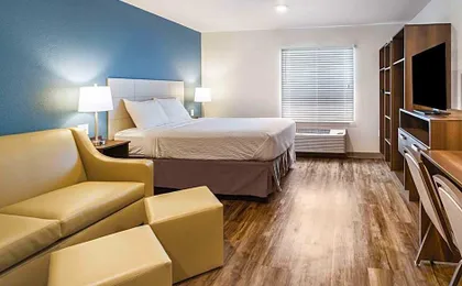 WoodSpring Suites Davenport Quad Cities
