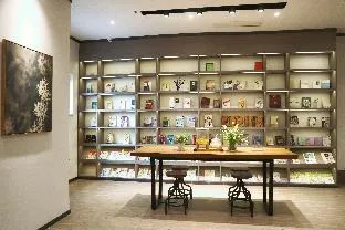 Hanting Hotel Chongqing Shapingba Railway Station Longhu Jinsha Tianjie