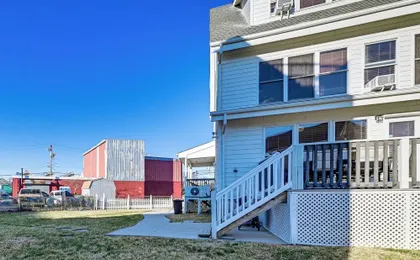 1 Mi to Atlantic City Beach! Family Gem w/ 2 Decks