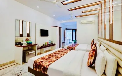 New Hindustan by Backpackers Heaven