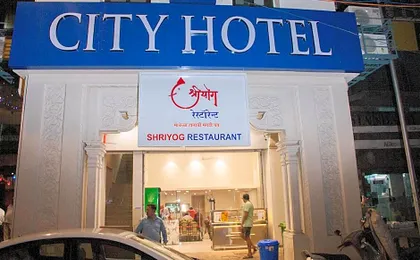 City Hotel