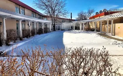 Riverside Hotel & Conference Center