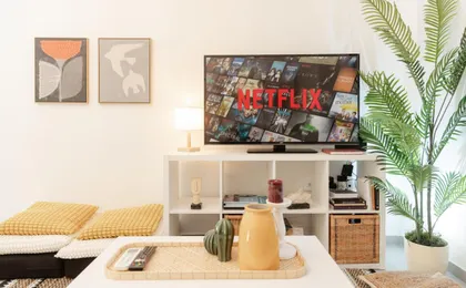 Mama's Home - 2 Br Near Acropolis - Metro - 300mbps
