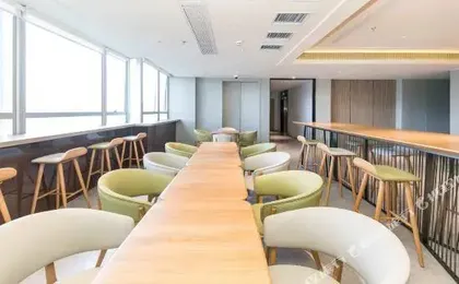 Ji Hotel Shanghai People's Square Chengdu North Road