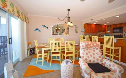Harbour Island 406k 2 Bedroom Condo by RedAwning