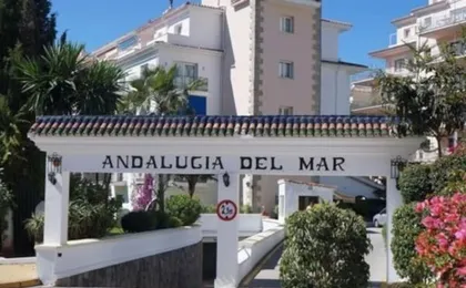 Impresionante Loft En Puerto Banus a Pie de Playa