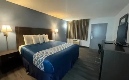 Travelodge by Wyndham Gainesville