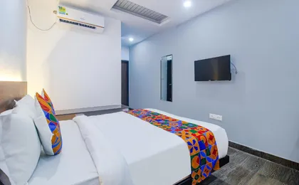 W Grand Suites by Fabhotel