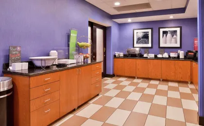 Hampton Inn Harrisonburg - South (H)