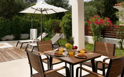 Perithia Suites