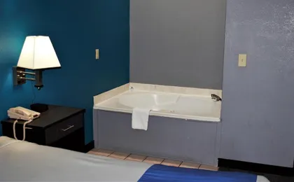 Days Inn by Wyndham Montgomery