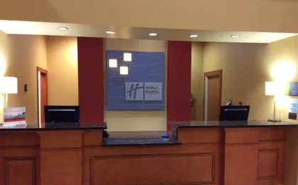 Holiday Inn Express & Suites Forest, an IHG Hotel