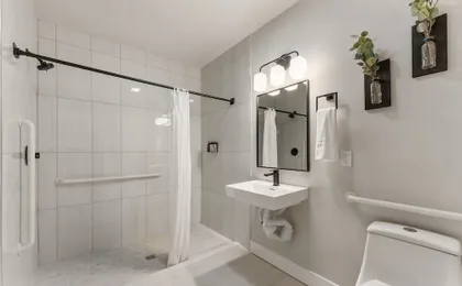 4211 Suites