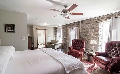 Light Horse Inn