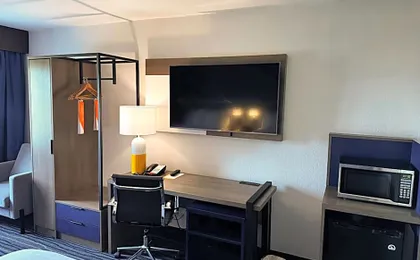 Comfort Inn & Suites Brentwood - Nashville