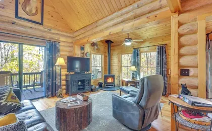 Lake Blue Ridge Cabin by the Chatahoochie Forest