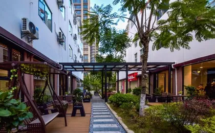 Dali Litu Hotel (Erhai Station Branch)