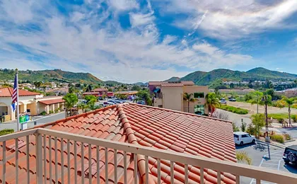 Holiday Inn Express Hotel & Suites Lake Elsinore By IHG