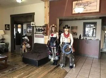 Broken Spur Inn & Steakhouse