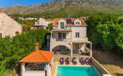 Hedera Estate, Villa Hedera X