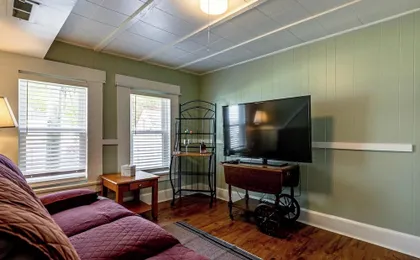 Near Trails! Riverside 2-unit Combo in Franklin