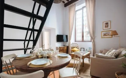 Casa Galera Historic Downtown Apartment in Seville