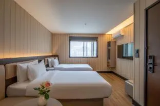 Hanting Hotel Shenzhen Luohu Port Mixc City