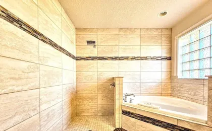 Coral Casa - Amazing Pool House Next to the Beach! 3 Min Walk! Awesome Pool!