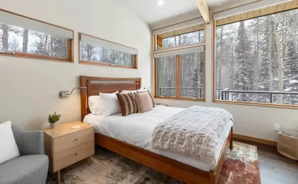 Saddle Horn Lane 4 Bedroom Home