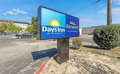 Baymont by Wyndham San Antonio Downtown