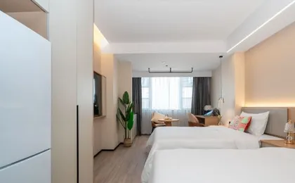 CJIA Apartment Hotel (Wuhan Canglong East Street Subway Station)