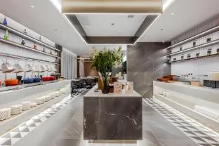 Home Inn Plus Hangzhou West Lake Lakeside Broken Bridge Scenic Area Baochu Road