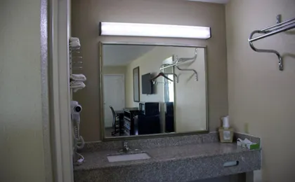 Key West Inn Cookeville