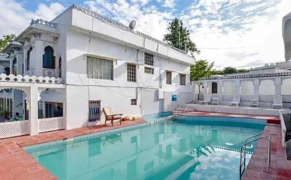 Devendragarh - A Boutique Lake Facing Guest House On Lake Fateh Sagar