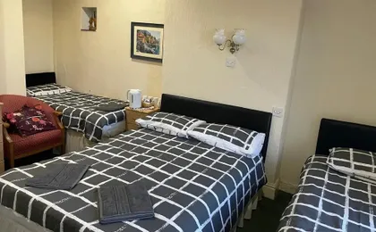 Red Rose Hotel