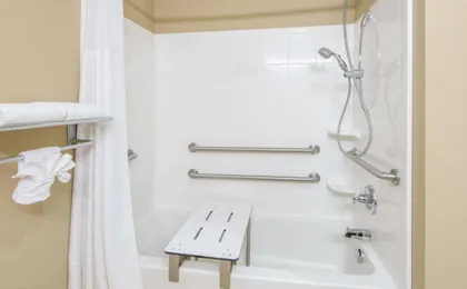 Microtel Inn & Suites by Wyndham North Canton