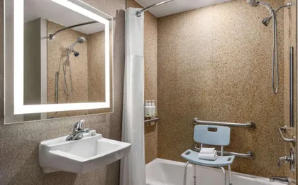 La Quinta Inn & Suites by Wyndham Mt. Laurel - Philadelphia