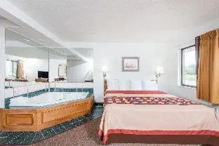 Super 8 by Wyndham Newcomerstown