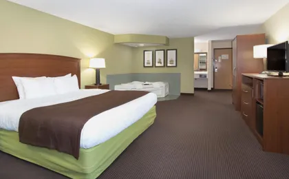 Cobblestone Hotel & Suites - Wisconsin Rapids