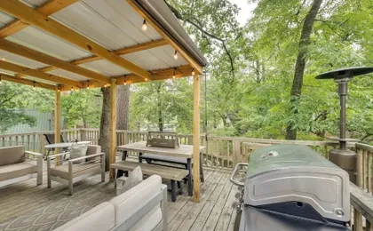 Lake Hamilton Cabin: Boating Getaway!