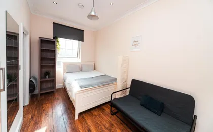 Private En-Suite Room @ Liverpool Street, Brick Ln