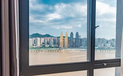 Recalling Yangtze River Hotel