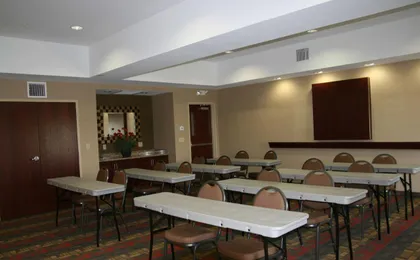 Hampton Inn & Suites West Point (H)