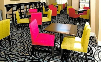 Holiday Inn Express & Suites Marion Northeast By IHG