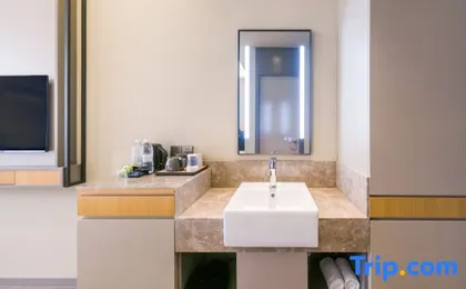 Homeinn Hotel (Shanghai Hongqiao Railway Station National Exhibition and Convention Center)
