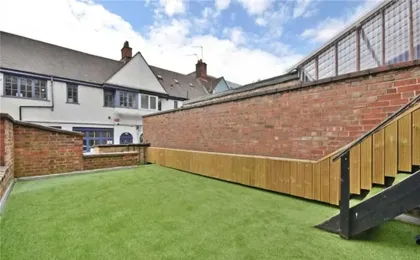 Luxury 3-bed Huge Garden Great Transport Links